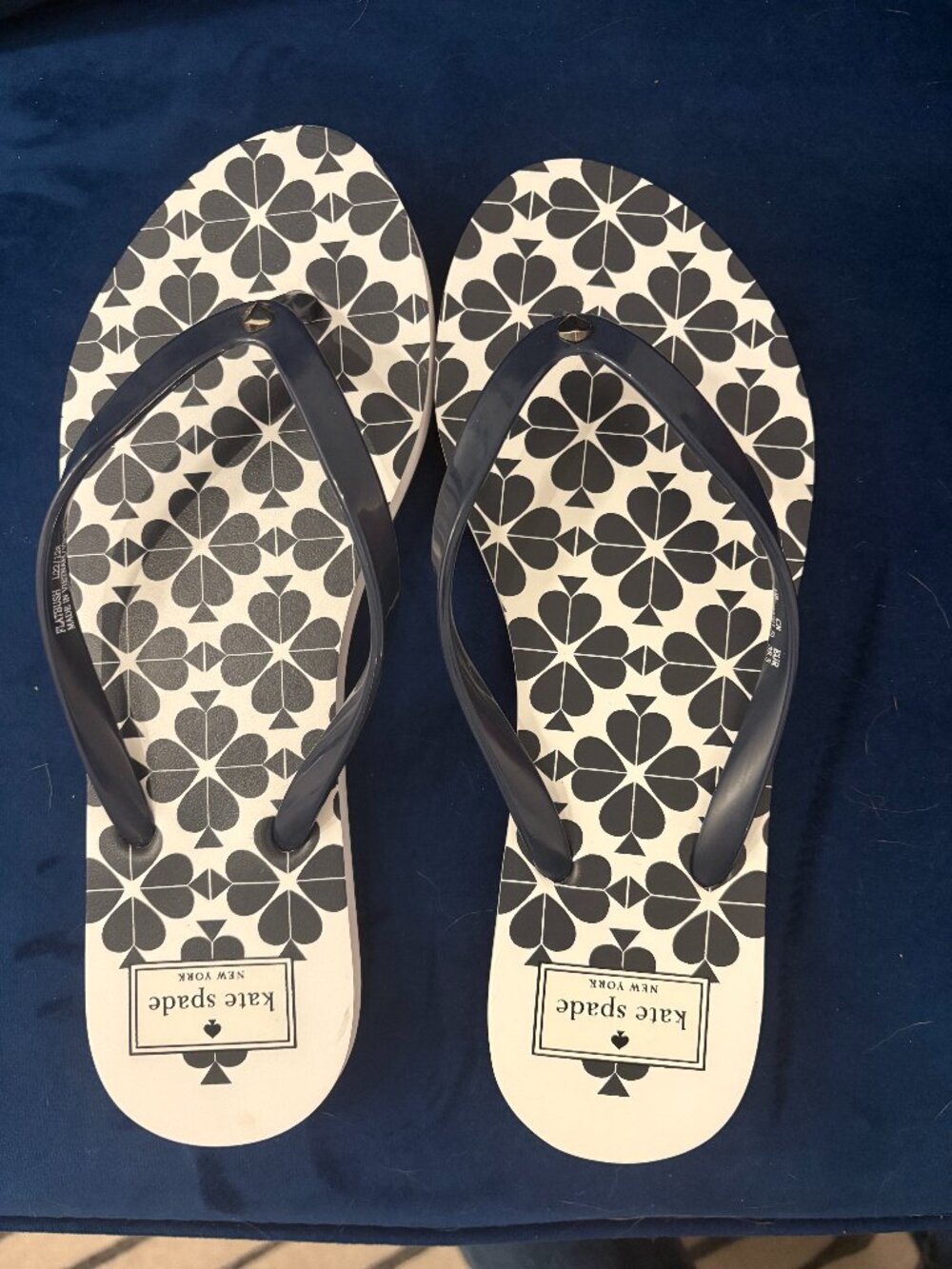 Kate Spade flip flops - Size 9